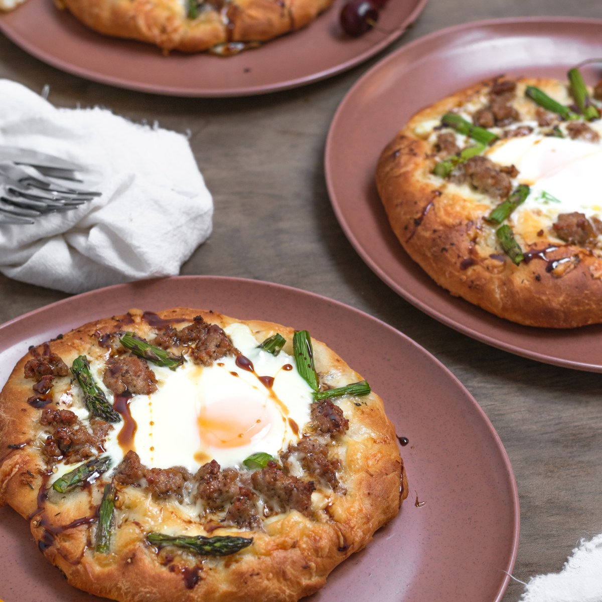 SAUSAGE + ASPARAGUS BREAKFAST&nbsp;PIZZA