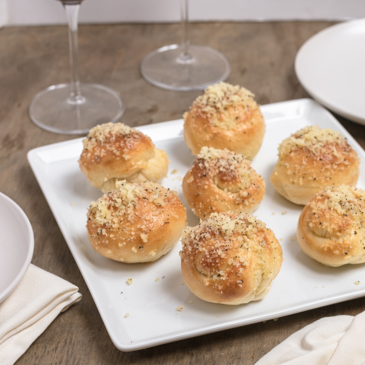 PARMESAN KNOTS