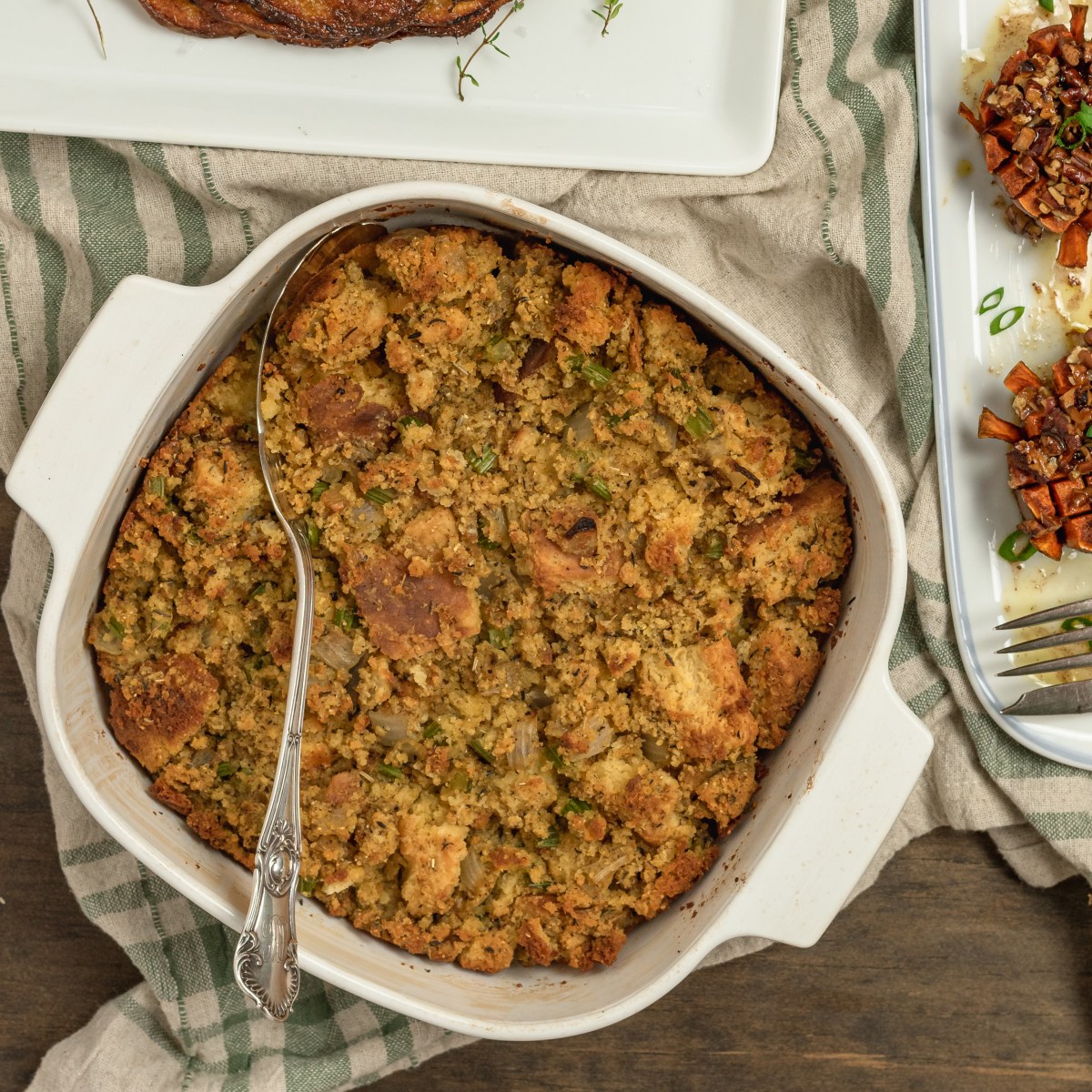 BISCUIT + CORNBREAD&nbsp;DRESSING