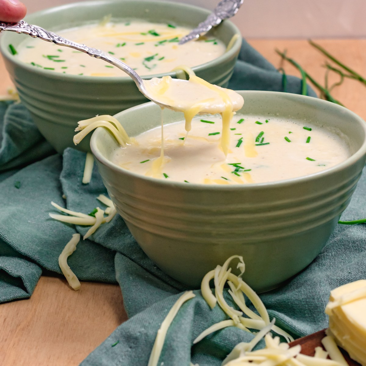 WHITE CHEDDAR CAULIFLOWER&nbsp;SOUP