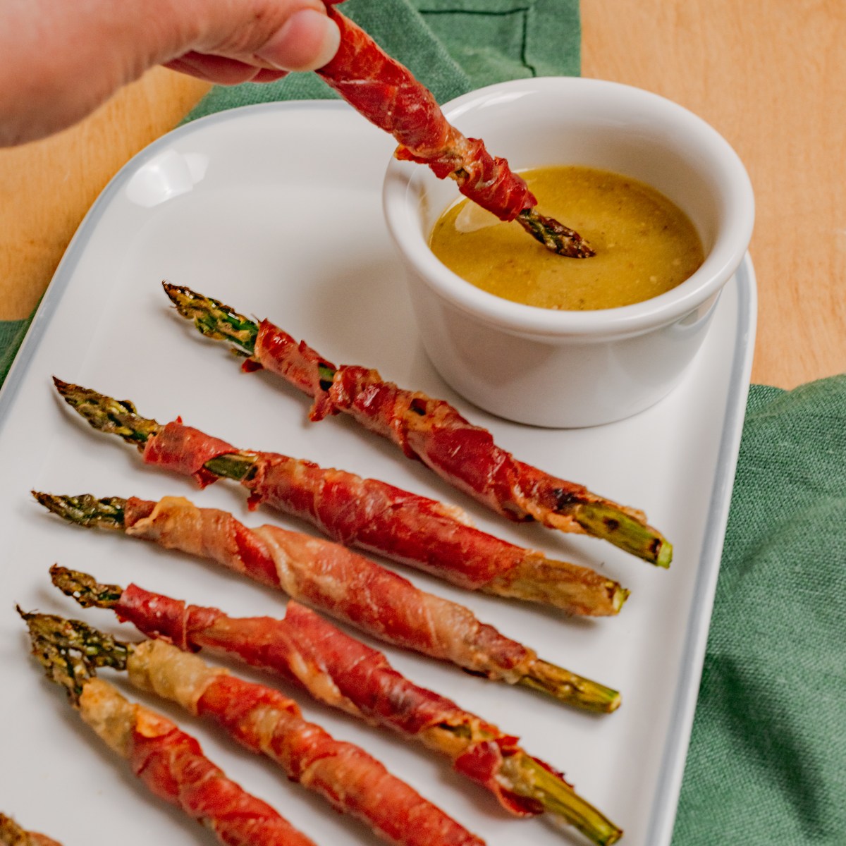 PROSCIUTTO WRAPPED ASPARAGUS
