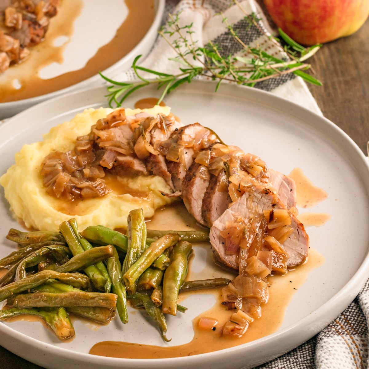 PORK TENDERLOIN with ROSEMARY THYME APPLE CIDER&nbsp;SAUCE